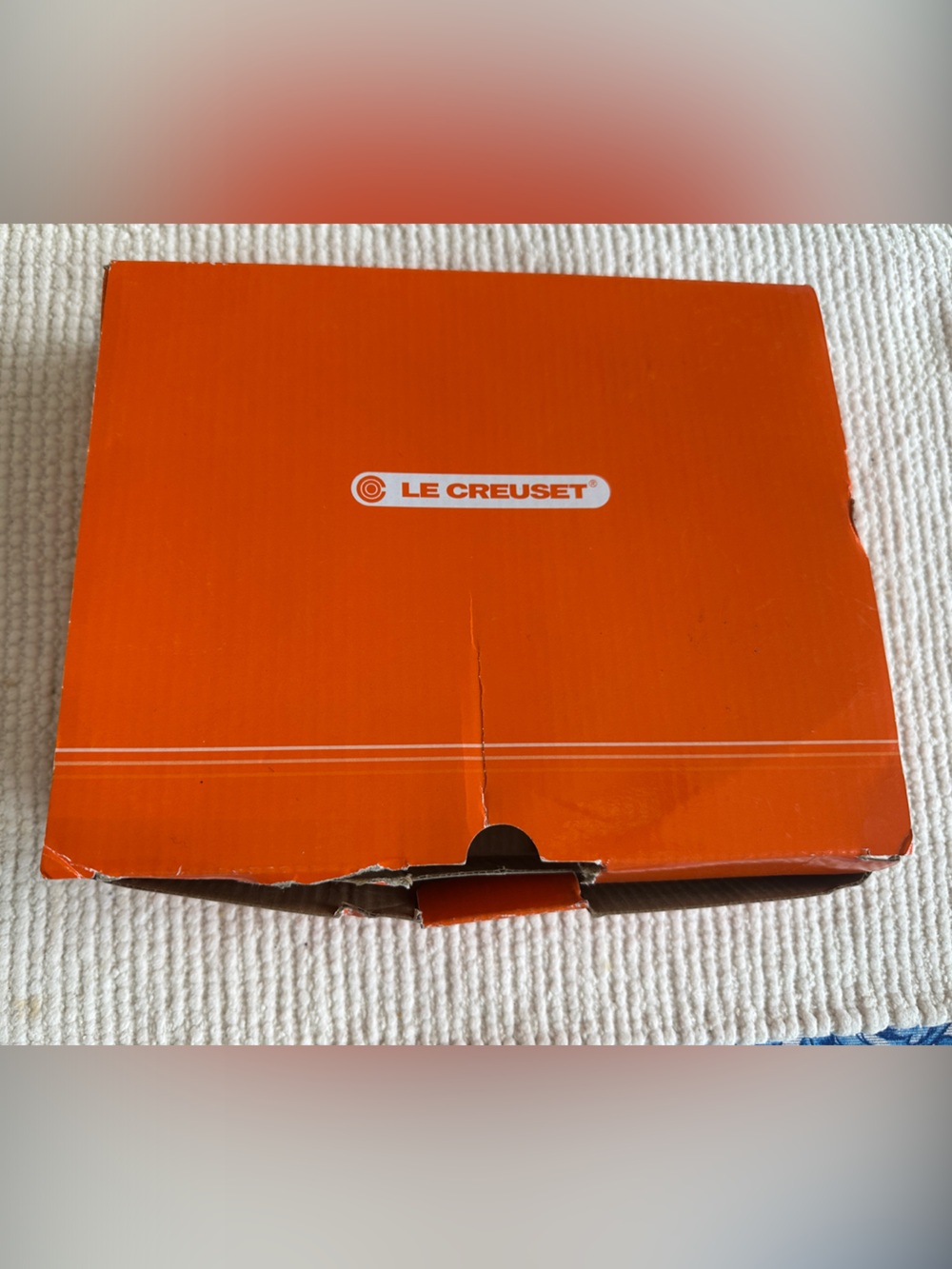 Le Creuset Volcanic Orange Medium Pumpkin Serving Dish - Picture 4 of 4